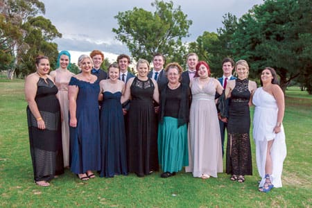 Year 12 Students Shine At Murrumburrah High School Formal