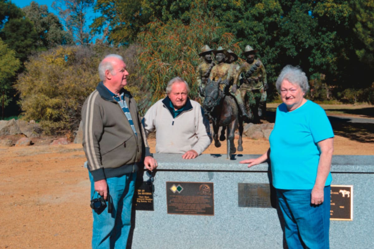 Shanahan Descendent  Visits Memorial