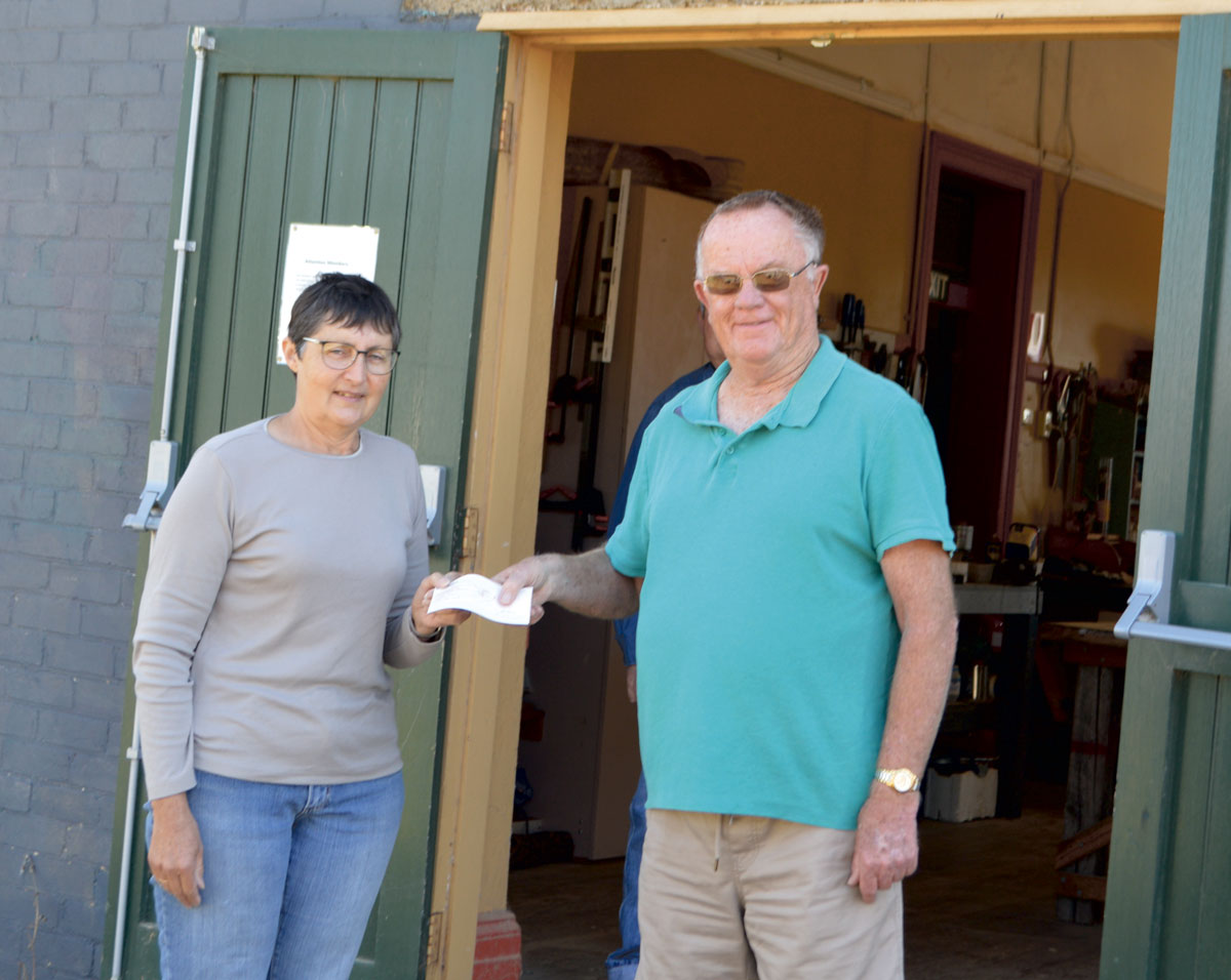 Harden Men’s Shed  Receive $3000 From  Galong Sewing Group