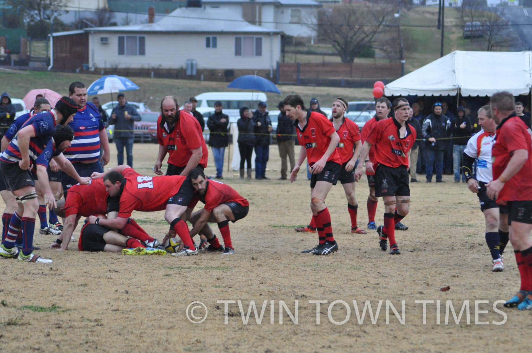 Devils Play For Right To Home Grand Final After  Defeat At Hands Of Cellar Dwellers