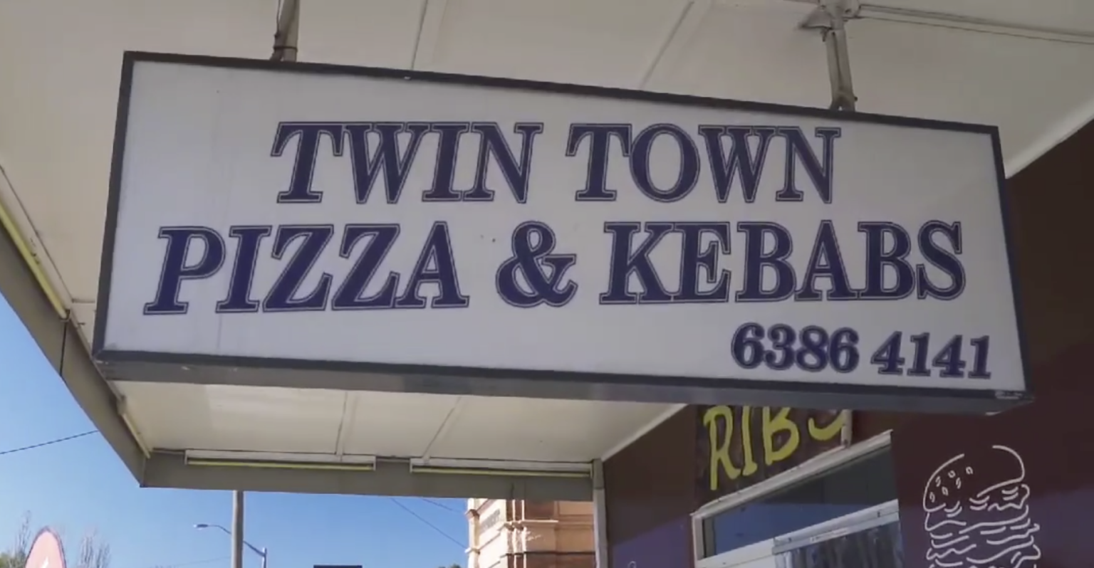 old pizza restaurants near twin towers memorial