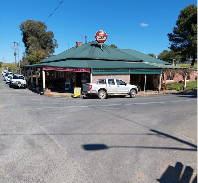 Wombat Pub Up For Auction