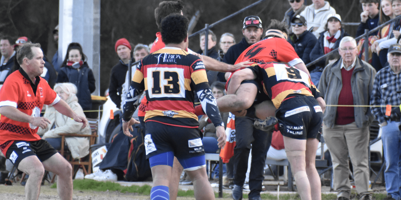 Devils Defeat Tricolours – In Fight For Survival With Goldies